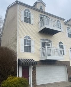 4005 Pelone Dr, Verona, PA 15147-3156