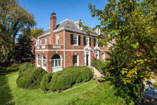 4214 38th St, Washington DC  20016-2258 exterior