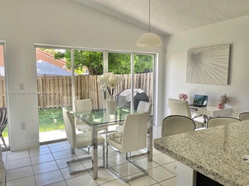 7617 166th Ter, Hialeah, FL 33015-4153