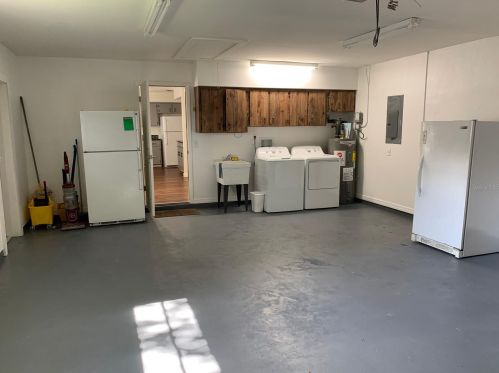 201 Robin Ave, Sebring FL  33870-8536 exterior