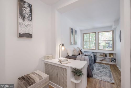 3843 Beecher St, Washington DC 20007-1802 exterior