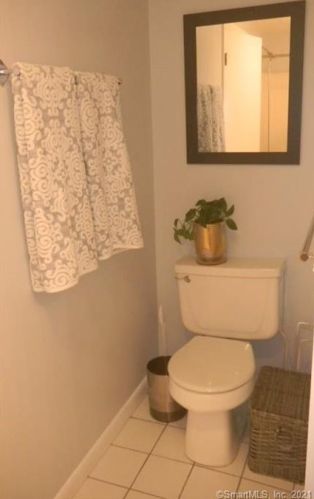 1137 Windward Rd, Milford CT  06461-1744 exterior