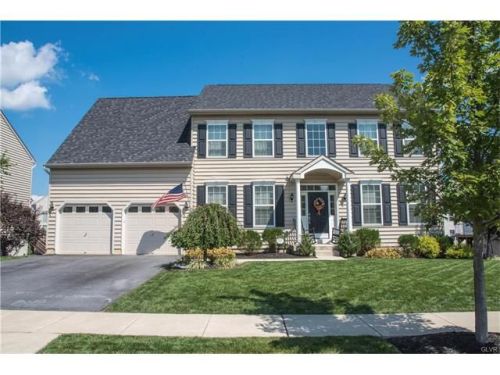 955 Yorkshire Dr, Breinigsville, PA 18031-1546