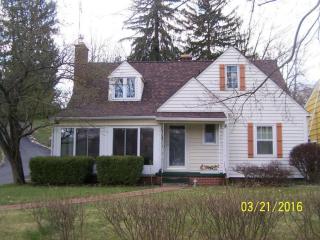 1157 High St, Lancaster, OH 43130-1850