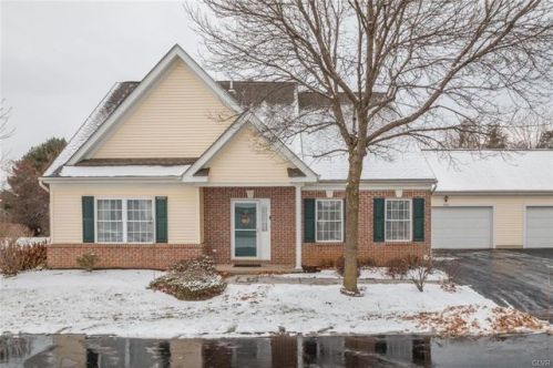 4903 Steeplechase Dr, Macungie, PA 18062-8308
