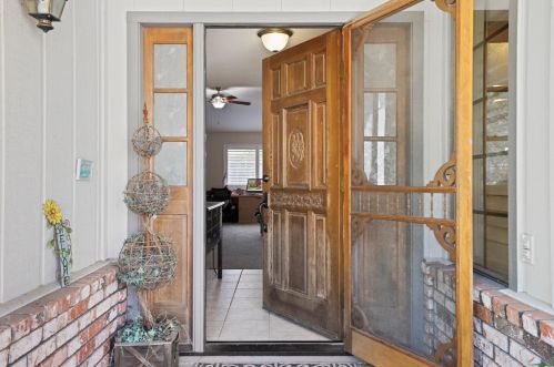 1481 Hampton Pl, Manteca, CA 95336-6200
