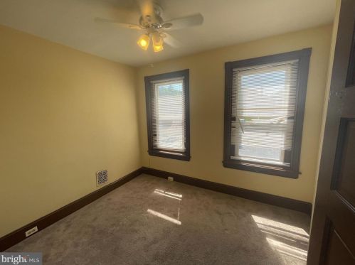 14 Basin St, Norristown PA 19401-4060 exterior