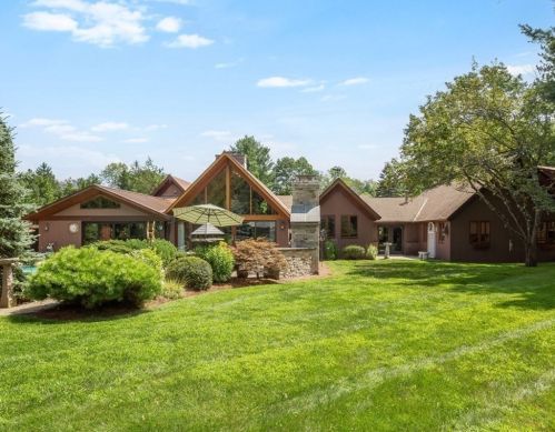 20 Red Pine Dr, Carlisle, MA 01741-1847