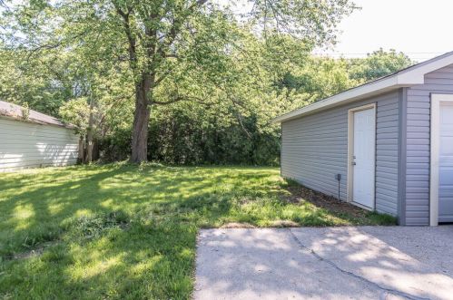 5340 87th St, Milwaukee WI  53225-3512 exterior