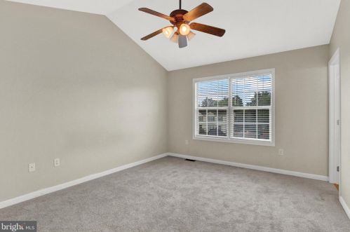 90 Hemlock Dr, Hanover PA  17331-9422 exterior