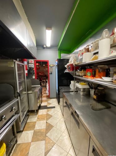 726 Courtlandt Ave, Bronx NY  10451-5090 exterior
