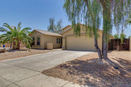 10905 Chase Dr, Avondale, AZ 85323-8404