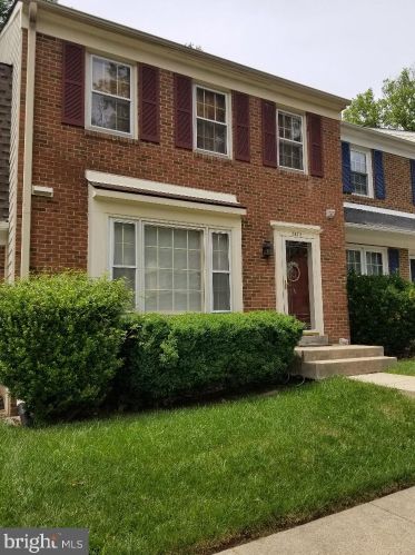 7412 Erska Woods Ct, Springfield VA  22153-2002 exterior