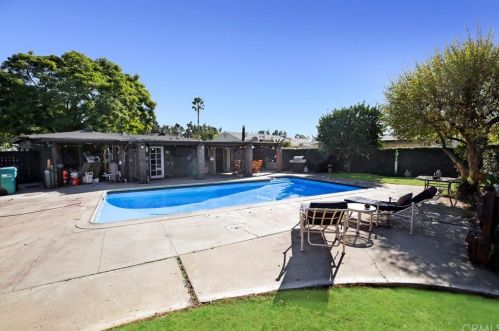 542 Bonita Ave, San Dimas CA 91773-3123 exterior