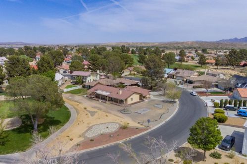 14988 Blue Grass Dr, Helendale CA  92342-7727 exterior