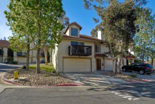 336 Windy Ln, Vista, CA 92083-5765