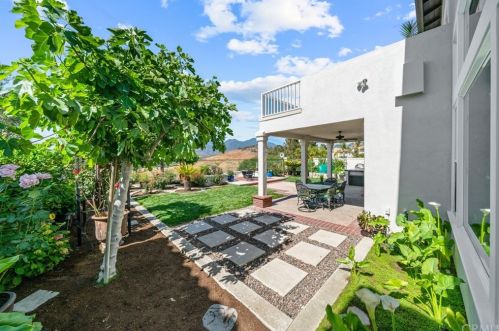 5 Segada, Trabuco Canyon CA  92688-2733 exterior