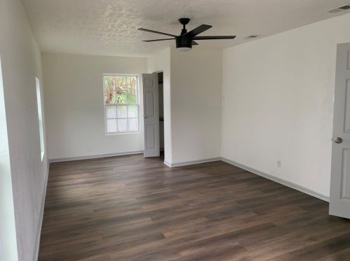 2202 67 St, Galveston TX 77551-1583 exterior