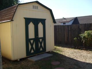 412 Burlington Dr, Vacaville CA  95687-5721 exterior