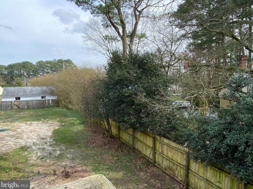 104 Broad Creek Rd, Laurel DE  19956-1124 exterior