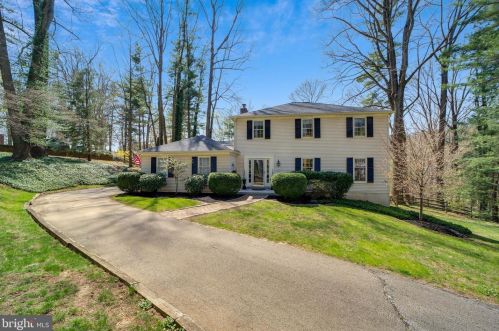 709 Malin Rd, Newtown Square, PA 19073-2510