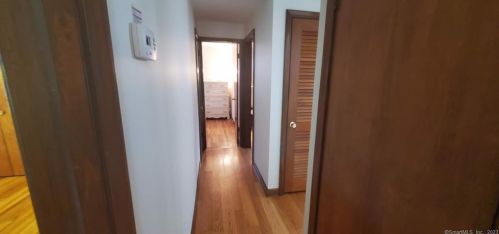 502 Lower Ln, Kensington CT  06037-3116 exterior