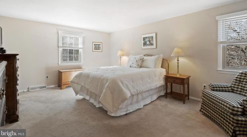 264 Aldrin Dr, Prospectville PA exterior