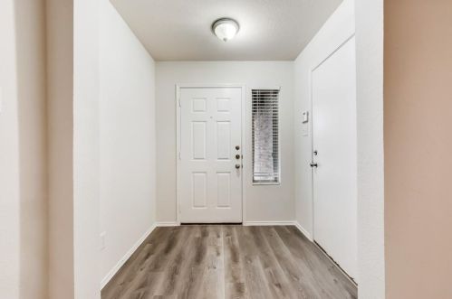 2613 Castle Pines Dr, Burleson TX  76028-8803 exterior