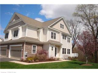 49 Carnoustie Cir, Bloomfield, CT 06002-2382
