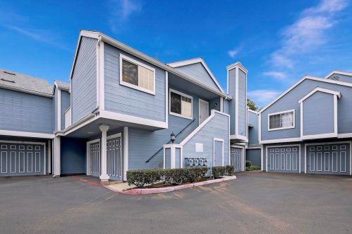 9959 Maya Linda Rd, San Diego, CA 92126-4144