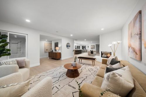 5253 Countryside Dr, San Diego CA  92115-2136 exterior