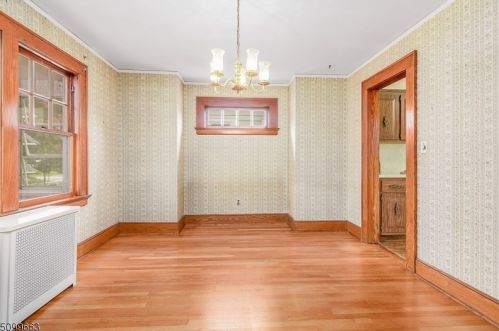 23 Stanford Pl, Montclair NJ  07042-5009 exterior