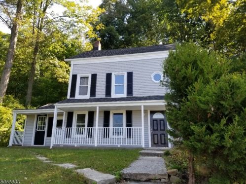 131 Main St, Sparta, NJ 07871-1925