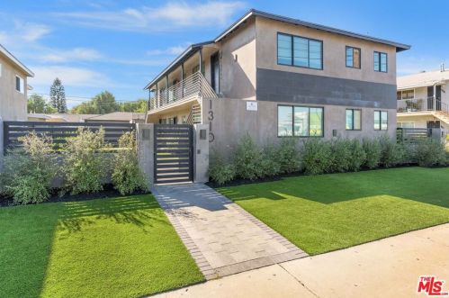 1310 Valencia Dr, Fullerton, CA 92831-4758