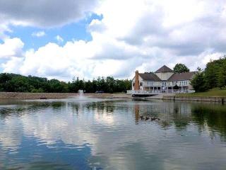 6244 Eagles Lake Dr, Cincinnati, OH 45248-6852