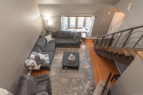 40 Scott Dr, Middletown NY  10941-1133 exterior