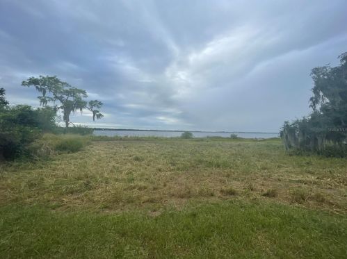 83 Douglas Way, West Frost Proof, FL 33843-9627