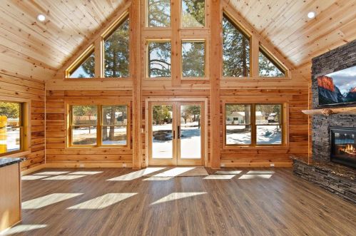 305 North Shore Dr, Big Bear City CA  92314-9413 exterior