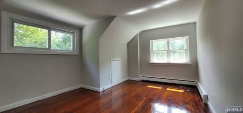 652 Closter Dock Rd, Closter NJ  07624-3223 exterior
