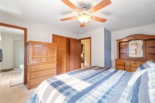 29632 Clover Ln, Waterford WI  53185-5004 exterior