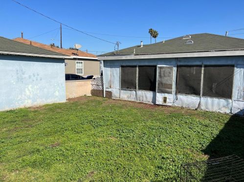 4916 Brompton Ave, Bell CA  90201-3729 exterior