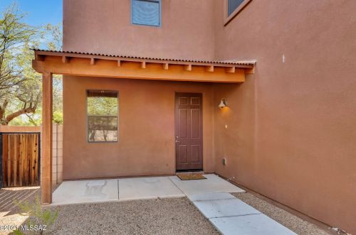 1590 Lee Lofts Ln, Tucson, AZ 85712-4080