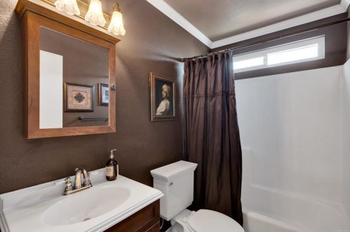 10121 Paseo Palmas Dr, Lakeside CA  92040-2342 exterior