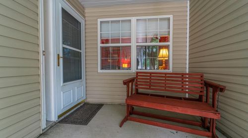 2262 Ramblewood Dr, Hammond, IN 46322-3517