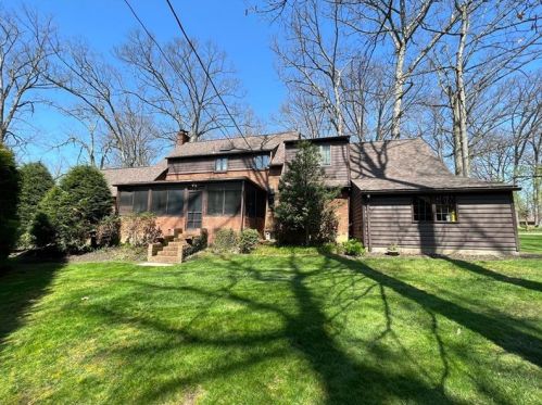 506 Oak Hill Dr, Grove City, PA 16127-1958