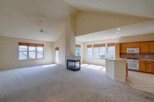 617 Samuel Dr, Madison, WI 53717-2108