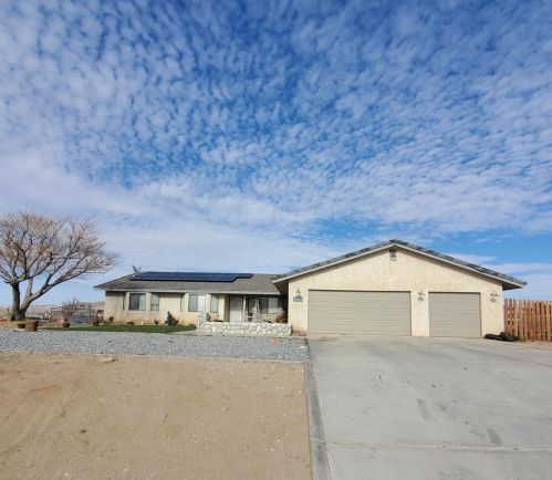 16591 El Evado Rd, Victorville, CA 92394-1003
