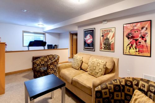 2410 Brogan Dr, Waterford MN  55057-3270 exterior