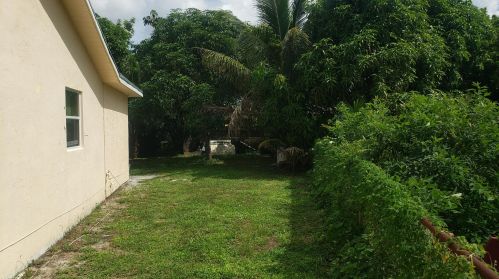 5826 Bermuda Cir, West Palm Beach, FL 33407-1850
