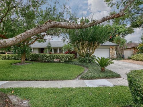 8639 Portside Ct, Orlando, FL 32817-1334